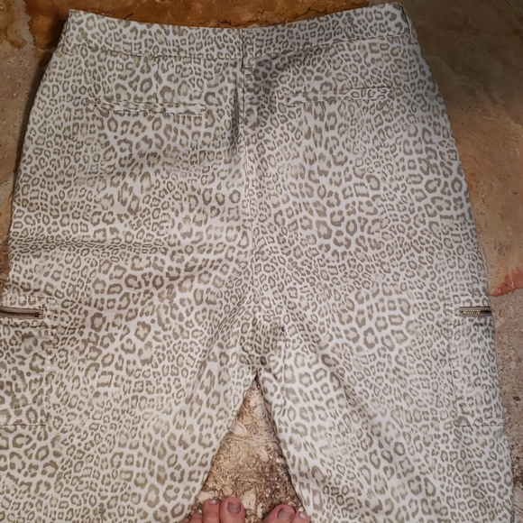 Pants - Picture 8 of 8